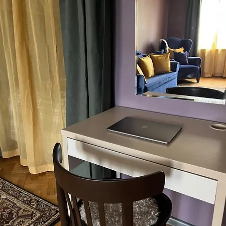 Unique Bohochic Location In Center Apartment Warschau